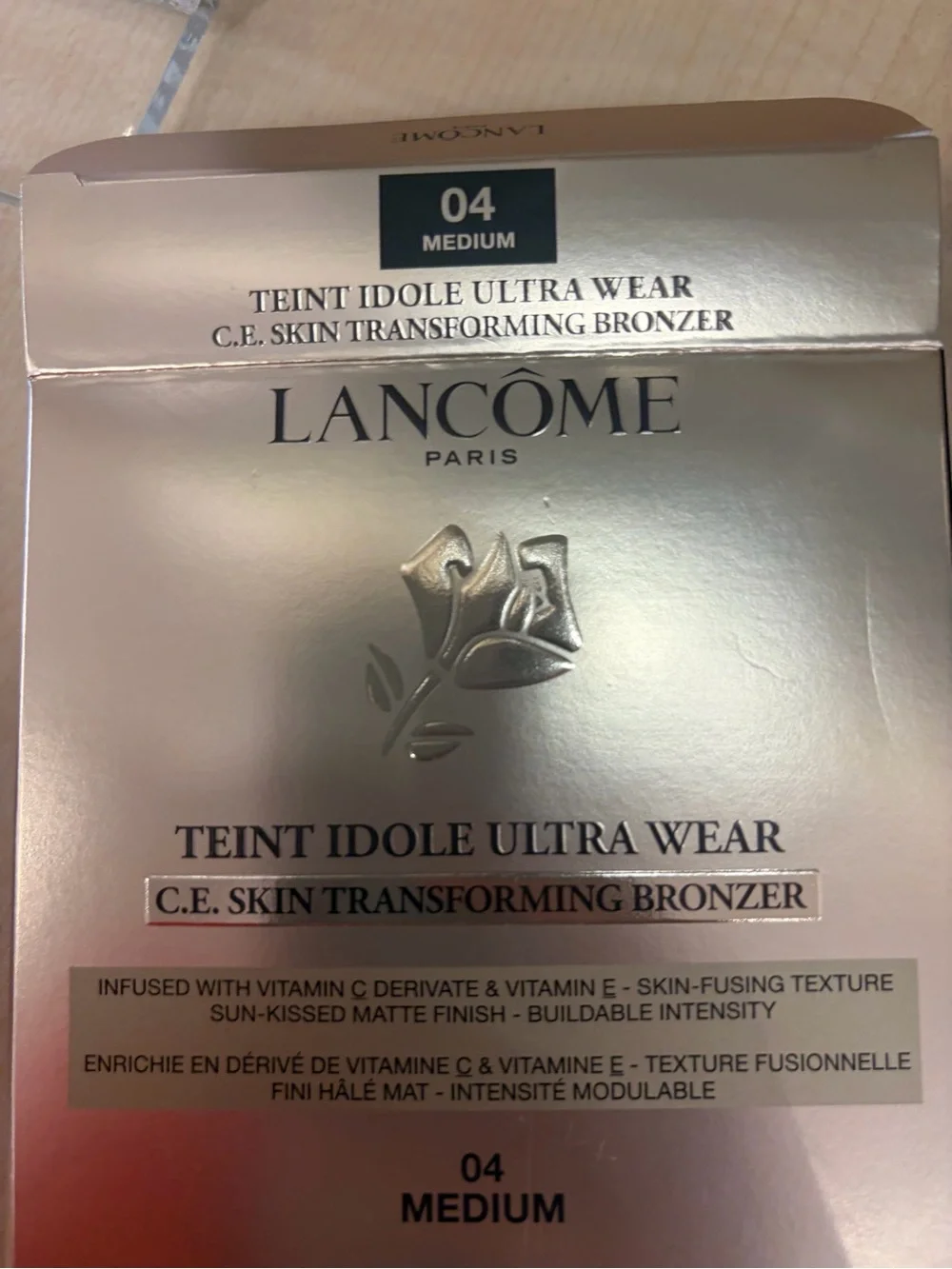 New Lancome Teint Idole Ultra Wear Skin Transforming Bronzer~04 Medium~Full size